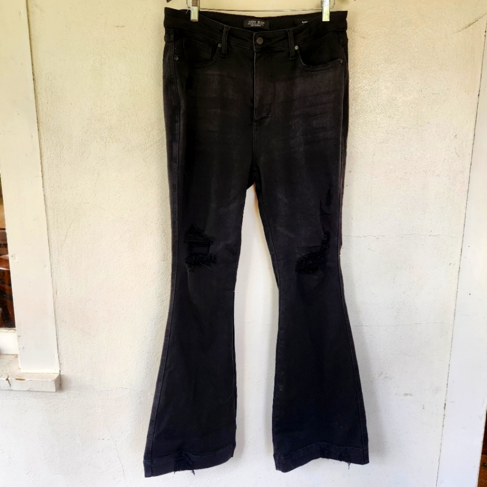 Judy Blue Size 15 Black Flare Jeans Distressed